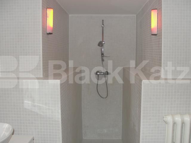 			LET, 2 Bedroom, 1 bath, 1 reception Flat			 Gervase Street, Elephant and Castle